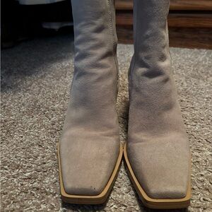 Elegant Beige Ankle Boots